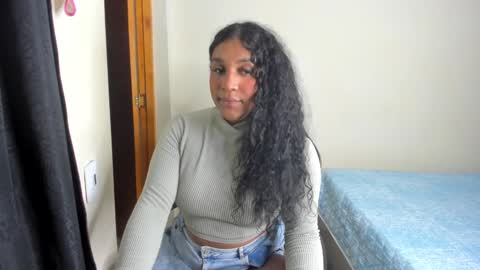 Snapshot of madisonbrunette_lxs chatting on February 2025 03:55:02 AM madison online show from February 2025 03:55:02 AM