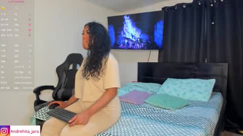 Snapshot of madisonbrunette_lxs chatting on October 2025 04:52:02 PM madison online show from October 2025 04:52:02 PM