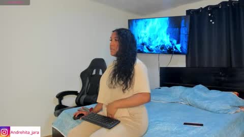 Snapshot of madisonbrunette_lxs chatting on October 2025 07:57:02 PM madison online show from October 2025 07:57:02 PM