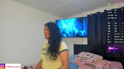 Snapshot of madisonbrunette_lxs chatting on November 2025 07:35:01 PM madison online show from November 2025 07:35:01 PM