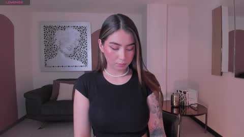 Maddi Collins online show from October 2025 08:42:02 PM