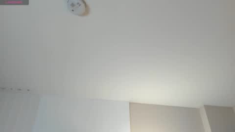 Maddi Collins online show from December 2025 11:41:01 AM