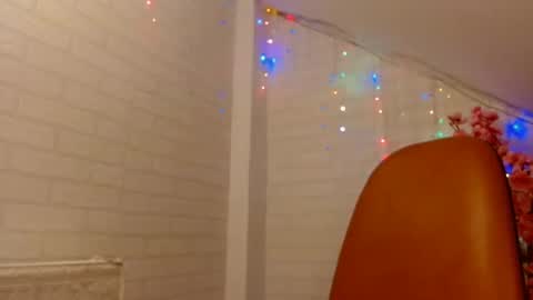 Leena online show from January 2025 08:43:02 PM