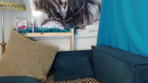 Elizabeth online show from January 2025 01:45:01 AM