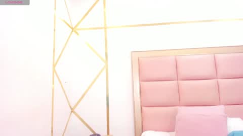 Mady online show from December 2024 09:00:02 PM