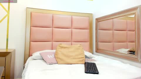 Mady online show from January 2025 03:33:02 AM