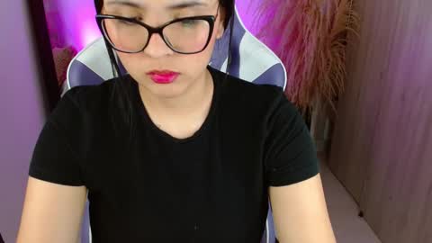 Madyson hot online show from November 2025 01:10:01 PM