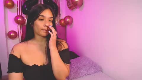 mae and nathan online show from November 2025 05:29:01 AM