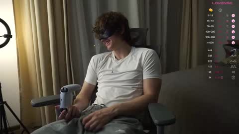 Mike XMaestro 3369 online show from November 2025 09:35:01 PM