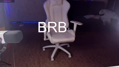 Snapshot of maevee chatting on February 2025 09:34:02 AM Maevee online show from February 2025 09:34:02 AM