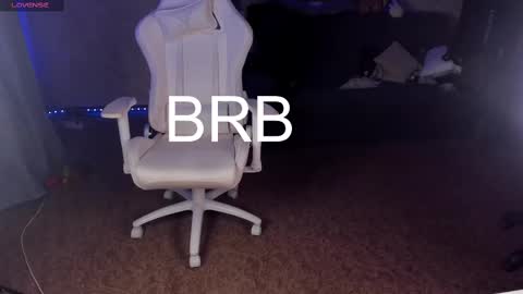 Snapshot of maevee chatting on March 2025 10:03:02 AM Maevee online show from March 2025 10:03:02 AM