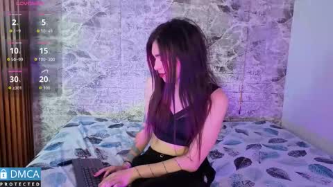 maevekuro online show from October 2025 03:37:01 AM