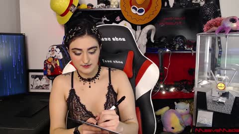 Snapshot of maevemads chatting on January 2025 02:49:02 AM Meaves online show from January 2025 02:49:02 AM