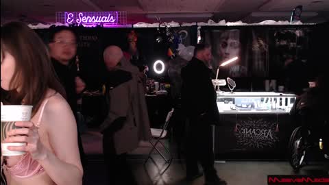 Snapshot of maevemads chatting on February 2025 01:45:01 AM Meaves online show from February 2025 01:45:01 AM