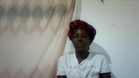 Snapshot of maevre_ chatting on February 2026 03:37:01 AM maevre_ online show from February 2026 03:37:01 AM