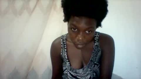 Snapshot of maevre_ chatting on February 2026 07:57:02 AM maevre_ online show from February 2026 07:57:02 AM