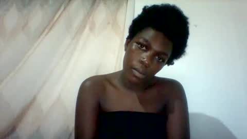 Snapshot of maevre_ chatting on February 2026 07:31:01 PM maevre_ online show from February 2026 07:31:01 PM