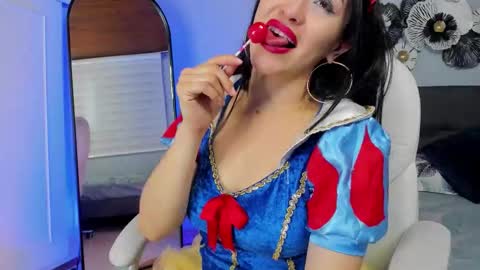 Snapshot of mafe_cream chatting on October 2025 08:42:01 PM Maria Fernanda online show from October 2025 08:42:01 PM
