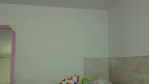 maferchavez88 online show from November 2025 02:43:02 AM