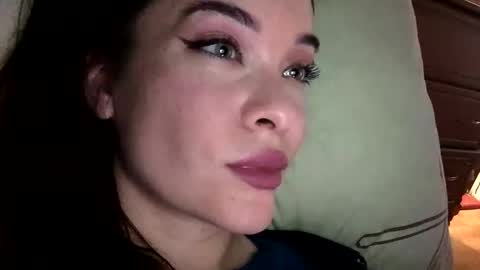 Snapshot of magggg658318 chatting on January 2025 12:02:01 PM magggg658318 online show from January 2025 12:02:01 PM