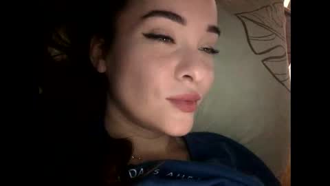 Snapshot of magggg658318 chatting on January 2025 12:53:01 PM magggg658318 online show from January 2025 12:53:01 PM