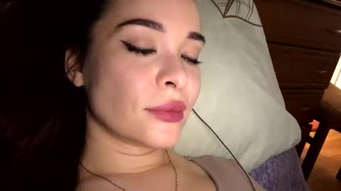 Snapshot of magggg658318 chatting on October 2025 01:20:01 PM magggg658318 online show from October 2025 01:20:01 PM