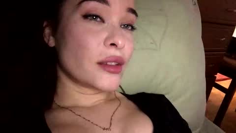 Snapshot of magggg658318 chatting on November 2025 01:15:01 PM magggg658318 online show from November 2025 01:15:01 PM