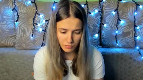 Maggie online show from October 2025 12:00:01 AM