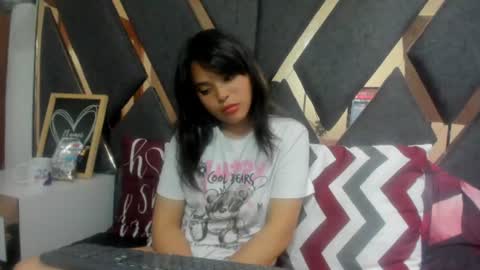 Snapshot of maggyx_69 chatting on June 2026 04:32:01 PM Kimy online show from June 2026 04:32:01 PM