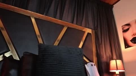   online show from November 2025 12:48:01 PM