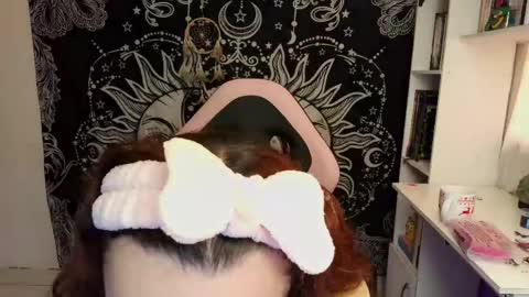 Claire online show from April 2026 09:17:02 PM