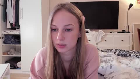 Alice  online show from January 2025 09:08:02 AM