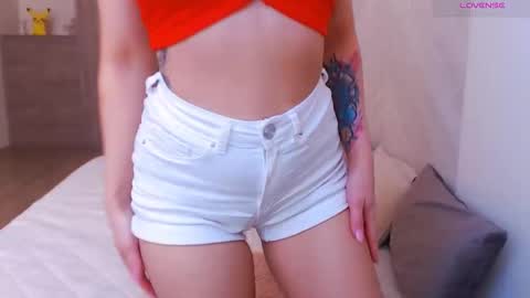 Snapshot of magic_eyes_ chatting on April 2026 02:36:02 AM Hypnotizing online show from April 2026 02:36:02 AM