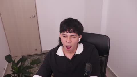 Tony Hoffa online show from February 2026 09:01:01 PM