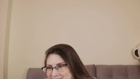 vanessa online show from February 2026 06:57:01 PM