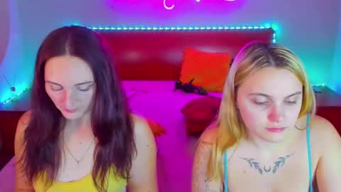 Lili and Bella online show from December 2024 07:40:02 AM