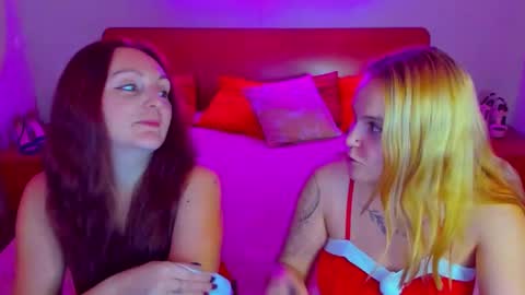 Lili and Bella online show from December 2024 12:13:02 PM