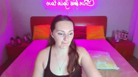 Lili and Bella online show from February 2025 10:33:02 AM