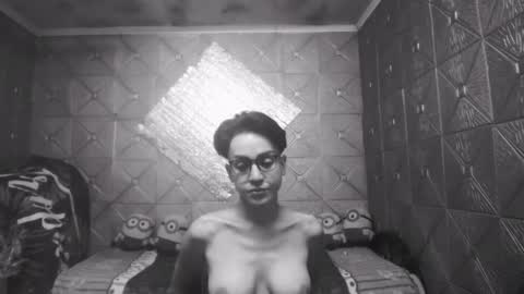 TsKaycee online show from December 2024 01:47:01 PM