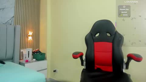 magievans1 online show from September 2025 02:24:01 AM