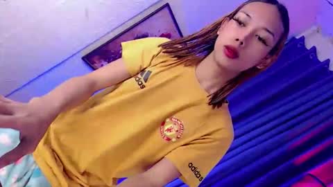 Mocah online show from October 2025 11:21:02 AM