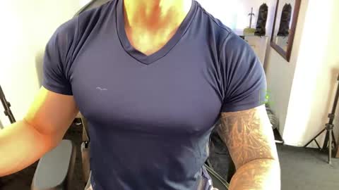 Snapshot of magnus_savage chatting on June 2026 05:58:02 PM If you want me to use the Lovense please let me know -- online show from June 2026 05:58:02 PM