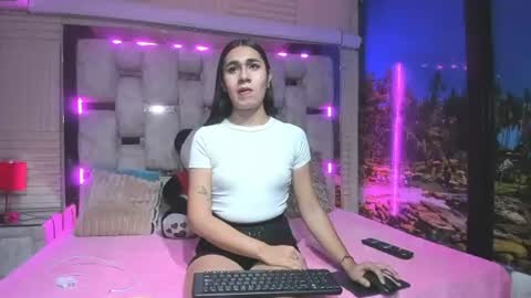 mahiara hot online show from July 2026 12:23:01 PM