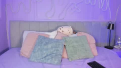 Mai online show from December 2025 07:55:01 PM