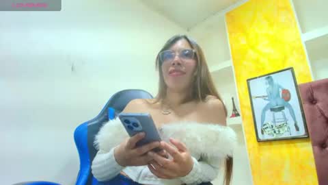 Maia  online show from July 2026 08:40:02 PM