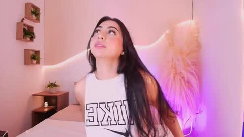 Snapshot of maia_lia_ chatting on September 2025 06:10:02 PM MAIA LIA online show from September 2025 06:10:02 PM