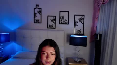 Maia Reficco online show from January 2026 12:10:02 PM