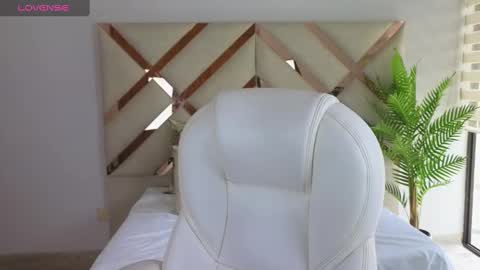 Maiaa Ruiz  online show from March 2025 05:13:01 PM