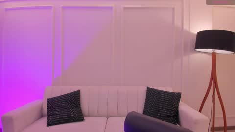  Maia  online show from September 2025 06:31:02 PM