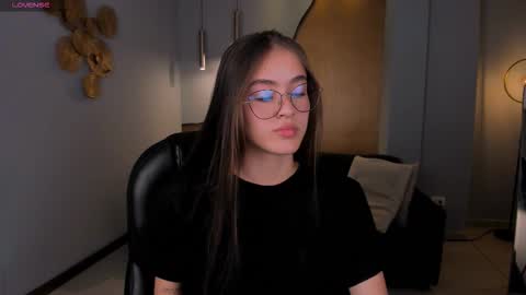  Maia  online show from October 2025 06:36:01 PM